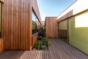 Bureau de jardin sans permis de construire : les solutions